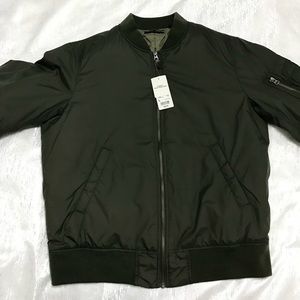 NWT - uniqlo alpha bomber jacket (olive)